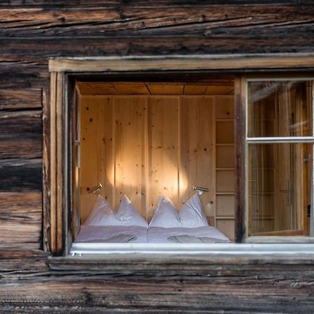 Poort A Poort Dorfhotel Grengiols エクステリア 写真